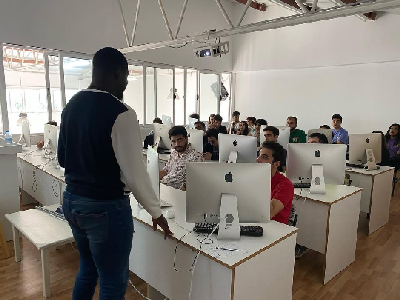 Teaching a game development session